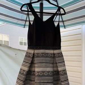 Bicici& Coty Black and gold party dress